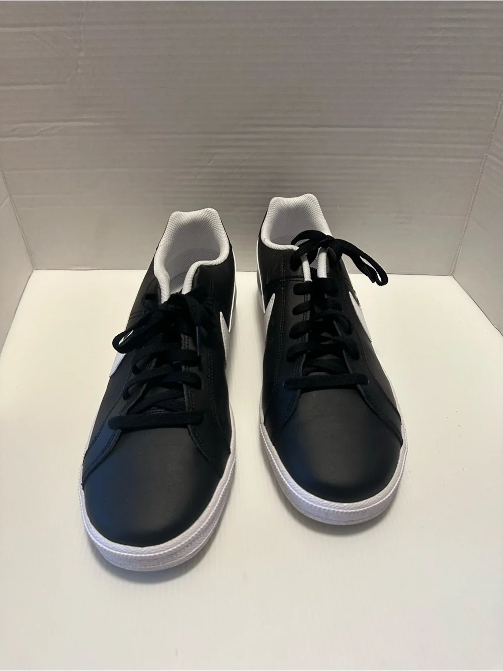 Nike Court Royale 2 Black White Mens Athletic Skate Shoes Low Size 11.5